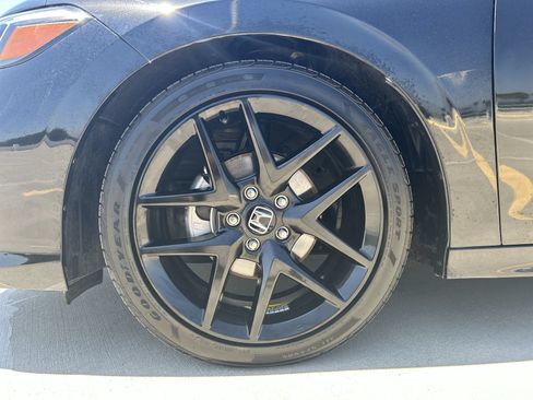 Certified 2025 Honda Civic Sport image 18