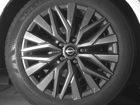 Used 2025 Nissan Altima 2.5 SV image 15