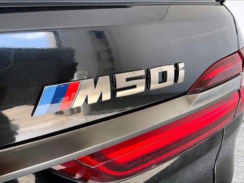 Used 2020 BMW X7 M50i w/ Dynamic Handling Package AWD/4WD image 40