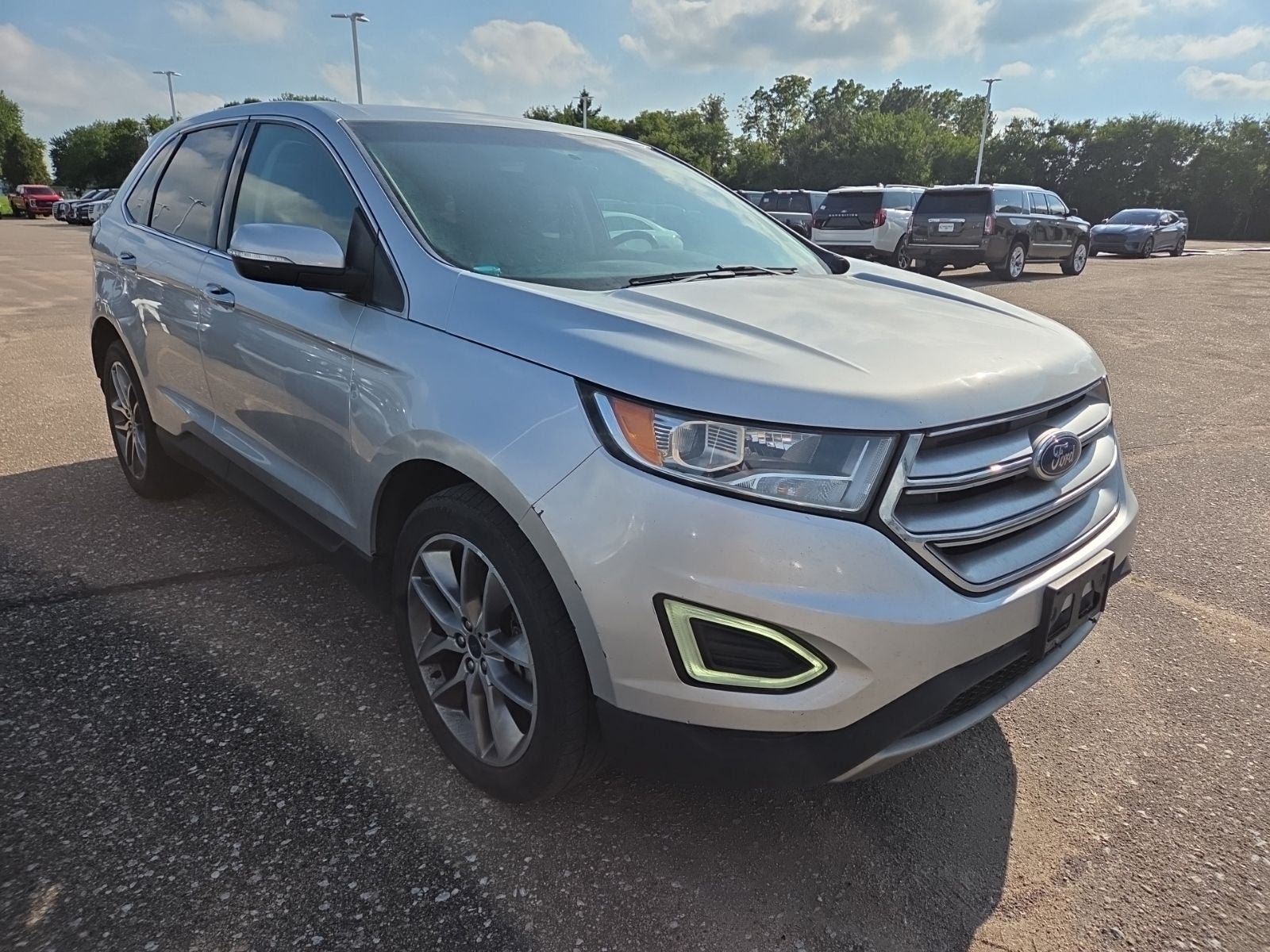 Used 2016 Ford Edge Titanium w/ Technology Package AWD/4WD image 6