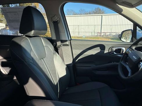 New 2026 Kia Sorento S w/ S Panoramic Sunroof Package image 15