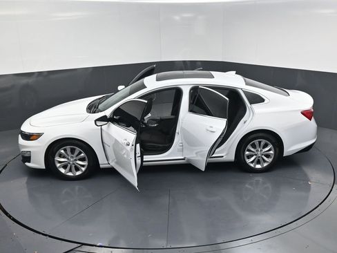 Used 2024 Chevrolet Malibu LT image 22