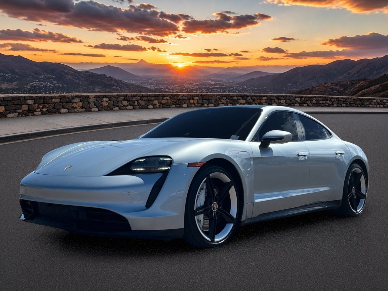 Used 2020 Porsche Taycan AWD/4WD image 2