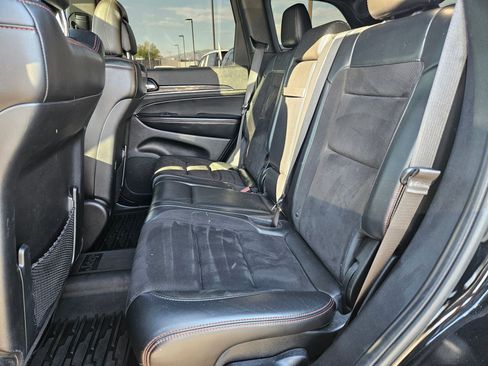 Used 2020 Jeep Grand Cherokee Trailhawk AWD/4WD image 30