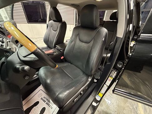 Used 2011 Lexus RX 350 AWD w/ Premium Pkg image 8