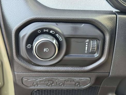 Used 2026 Jeep Wrangler Unlimited Sport AWD/4WD image 18