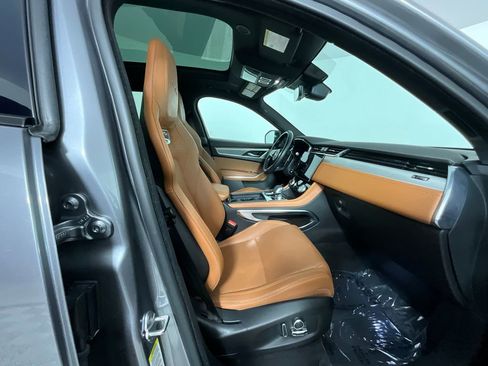 Used 2025 Jaguar F-PACE R-Dynamic S AWD/4WD image 21