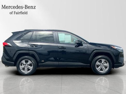 Used 2025 Toyota RAV4 XLE AWD/4WD image 8