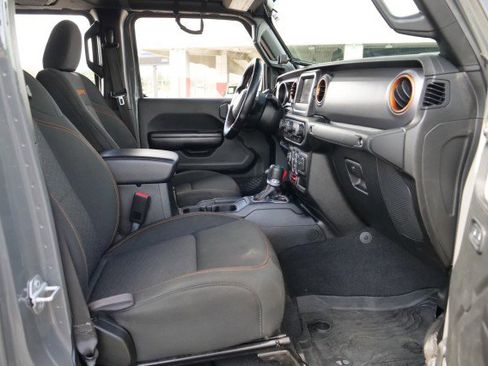 Used 2020 Jeep Gladiator Mojave w/ Trailer Tow Package image 45