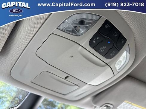 Used 2024 Chrysler Pacifica Touring-L FWD image 29