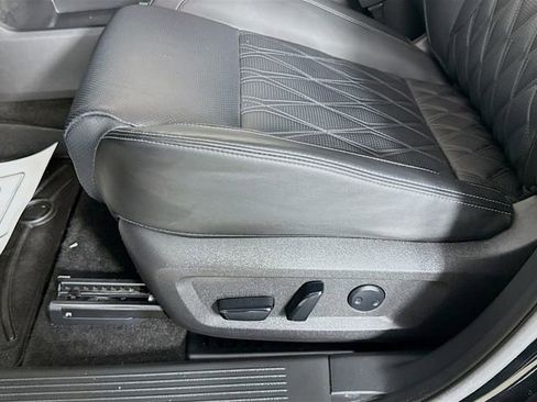 Used 2023 Nissan Rogue Platinum w/ Platinum Premium Package image 20