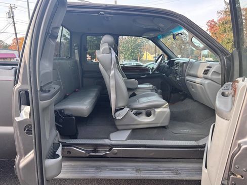 Used 2002 Ford F350 Lariat image 21