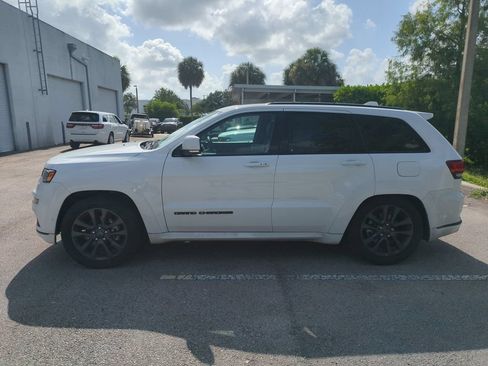 Used 2019 Jeep Grand Cherokee High Altitude AWD/4WD image 9