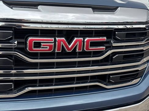 Used 2024 GMC Sierra 1500 SLT RWD image 4