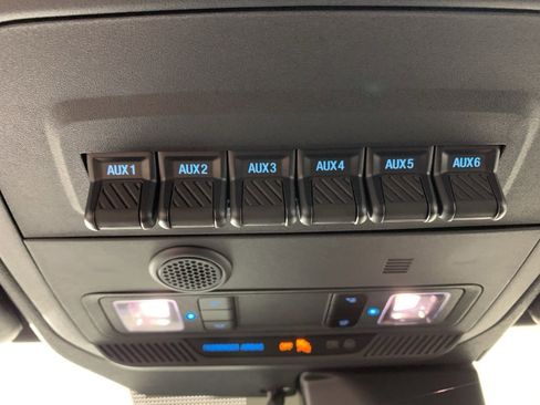 Used 2023 Ford Bronco Badlands w/ Sasquatch Package image 23