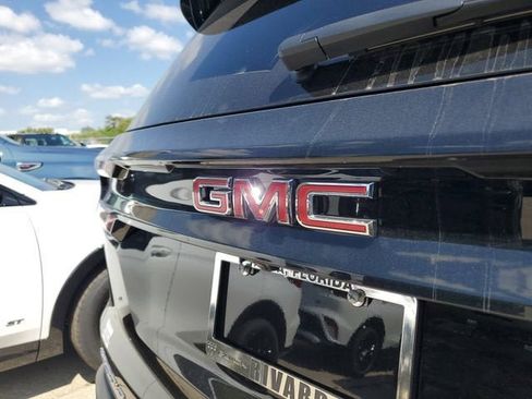 New 2026 GMC Acadia Elevation w/ Elevation Premium Package FWD image 7