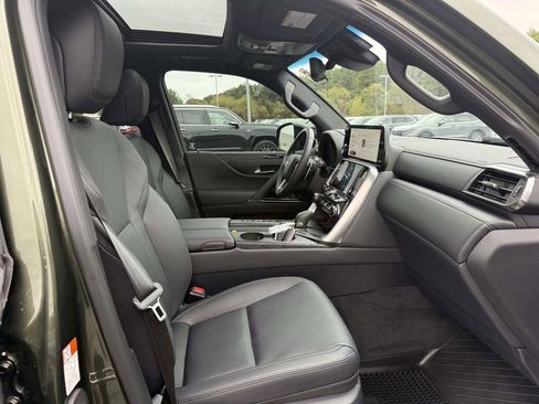 Used 2025 Lexus LX 700h Overtrail image 14
