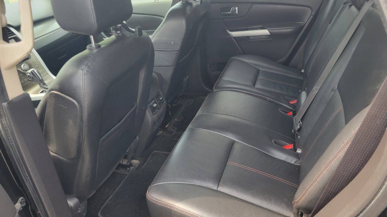 Used 2014 Ford Edge SEL w/ Equipment Group 205A AWD/4WD image 6