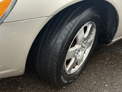 Used 2000 Toyota Avalon XL image 26