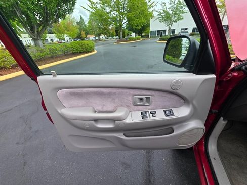 Used 2004 Toyota Tacoma 4x4 Xtracab V6 w/ Convenience Pkg image 39