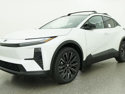 New 2026 Toyota C-HR AWD/4WD image 13