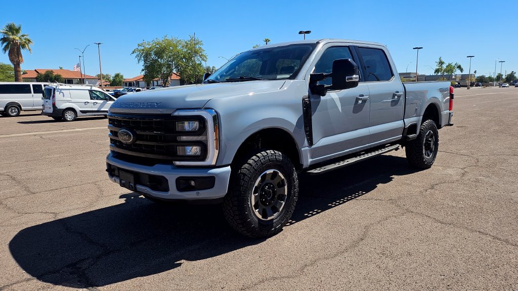 Used 2024 Ford F250 Lariat w/ Lariat Ultimate Package AWD/4WD image 4