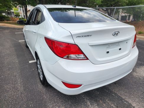 Used 2017 Hyundai Accent SE image 5