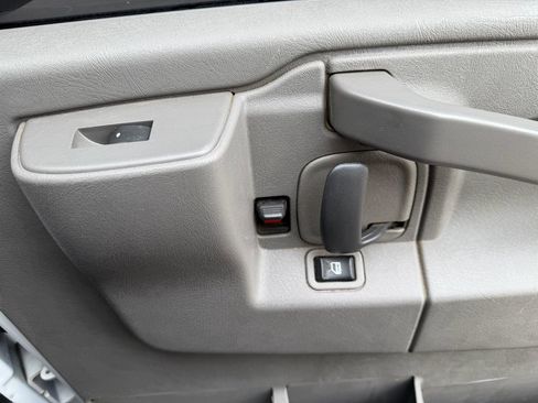 Used 2020 Chevrolet Express 3500 3500 Van 139 w/ Power Convenience Package image 11