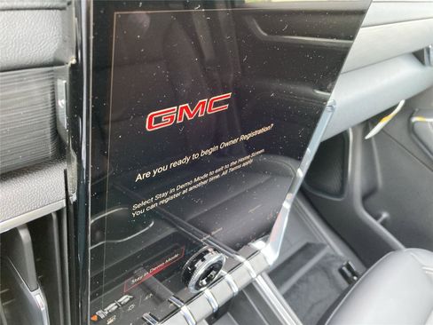 New 2026 GMC Acadia Elevation w/ Elevation Premium Package image 14