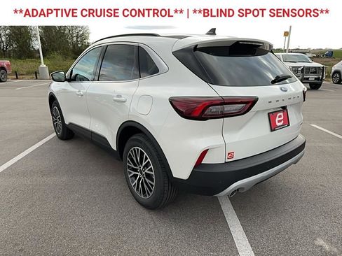 New 2025 Ford Escape SE image 6