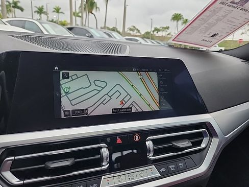 Used 2022 BMW 330i 330i w/ Driving Assistance Package image 25