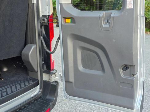 Used 2021 Ford Transit 350 XLT RWD image 24