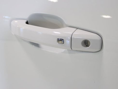 Used 2023 GMC Canyon AT4X image 73