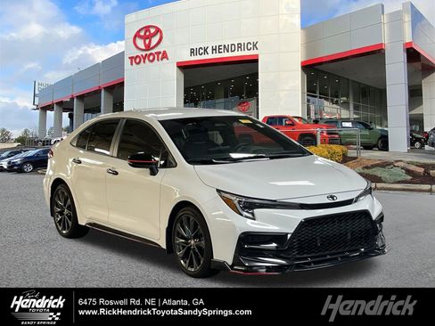 Used 2025 Toyota Corolla SE image 1
