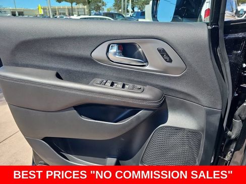 New 2027 Chrysler Pacifica Select FWD image 28