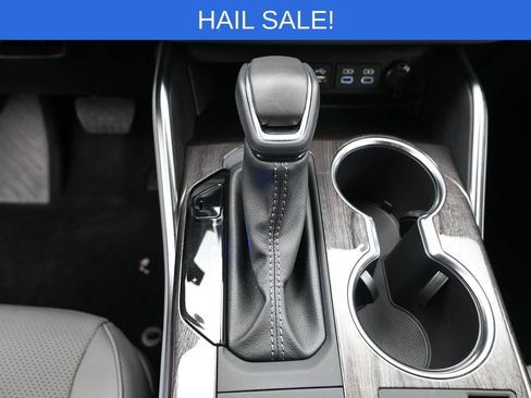 Used 2025 Toyota Highlander Limited image 26