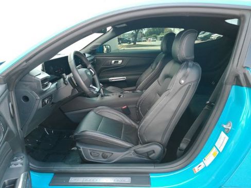 Used 2025 Ford Mustang GT Premium RWD image 14
