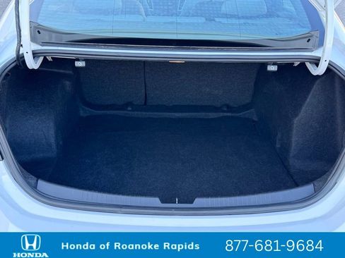 Used 2024 Chevrolet Malibu LT image 18