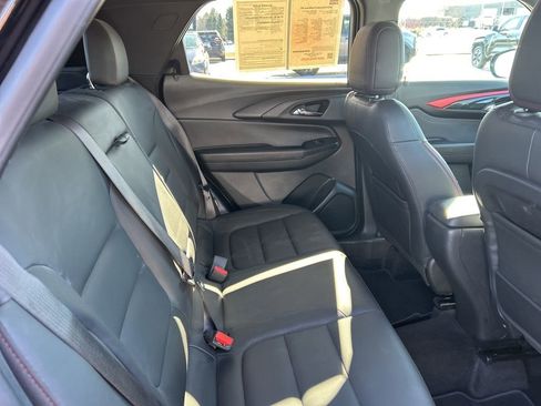 Used 2024 Chevrolet TrailBlazer RS image 19