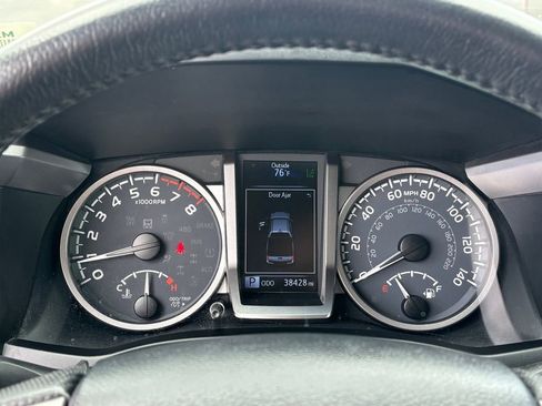 Used 2023 Toyota Tacoma SR5 RWD image 15