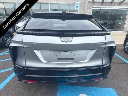 Used 2025 Cadillac Lyriq Sport AWD/4WD image 5