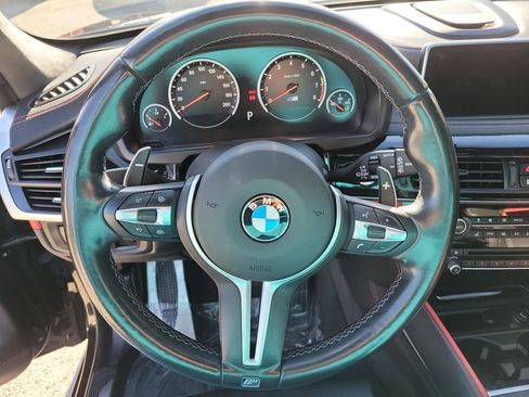 Used 2018 BMW X5 M image 26
