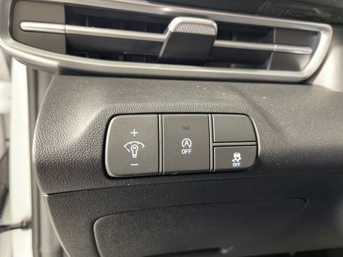 New 2026 Hyundai Elantra SE FWD image 31