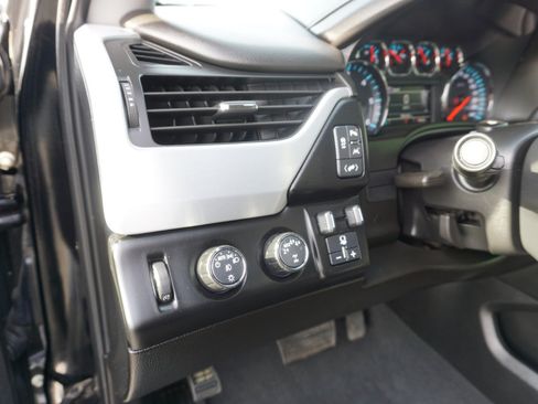 Used 2019 GMC Yukon SLT image 18