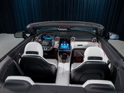New 2026 Mercedes-Benz SL 63 AMG 4MATIC image 6