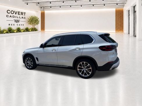 Used 2024 BMW X5 xDrive40i AWD/4WD image 7