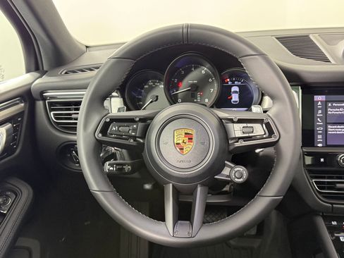 New 2026 Porsche Macan image 17