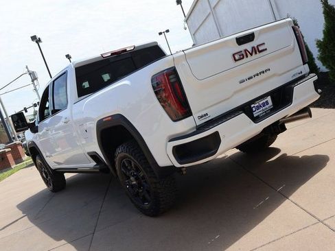 Certified 2026 GMC Sierra 2500 AT4 w/ AT4 Premium Plus Package AWD/4WD image 5