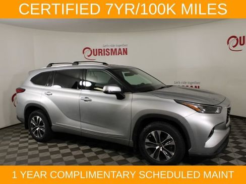 Used 2022 Toyota Highlander XLE AWD/4WD image 10