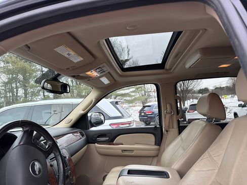 Used 2008 Chevrolet Suburban LTZ w/ LTZ Preferred Equipment Group image 15